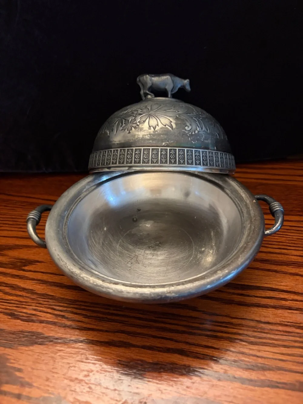 Victorian Meriden Company silverplate Butter Dish - Picture 2 of 11